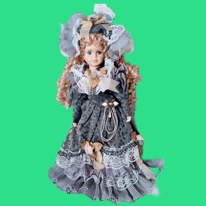EUC VINTAGE PORCELAIN DOLL BLONDE HAIR GRAY DRESS W/PEARLS & FLOWERS 18" TALL